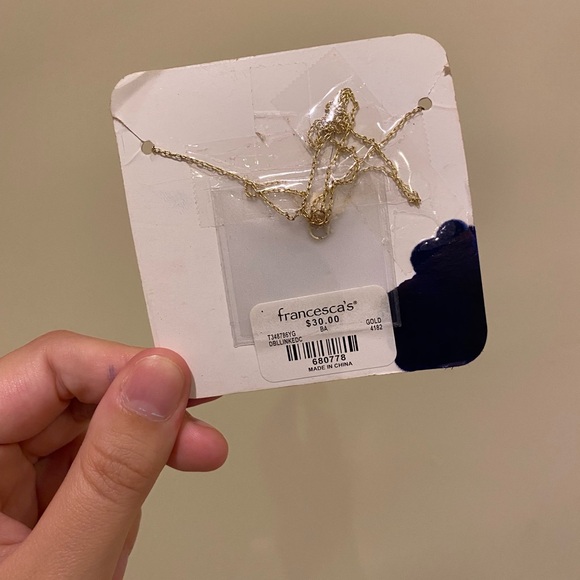 Interlocking Circle Necklace in Gold - Picture 3 of 3